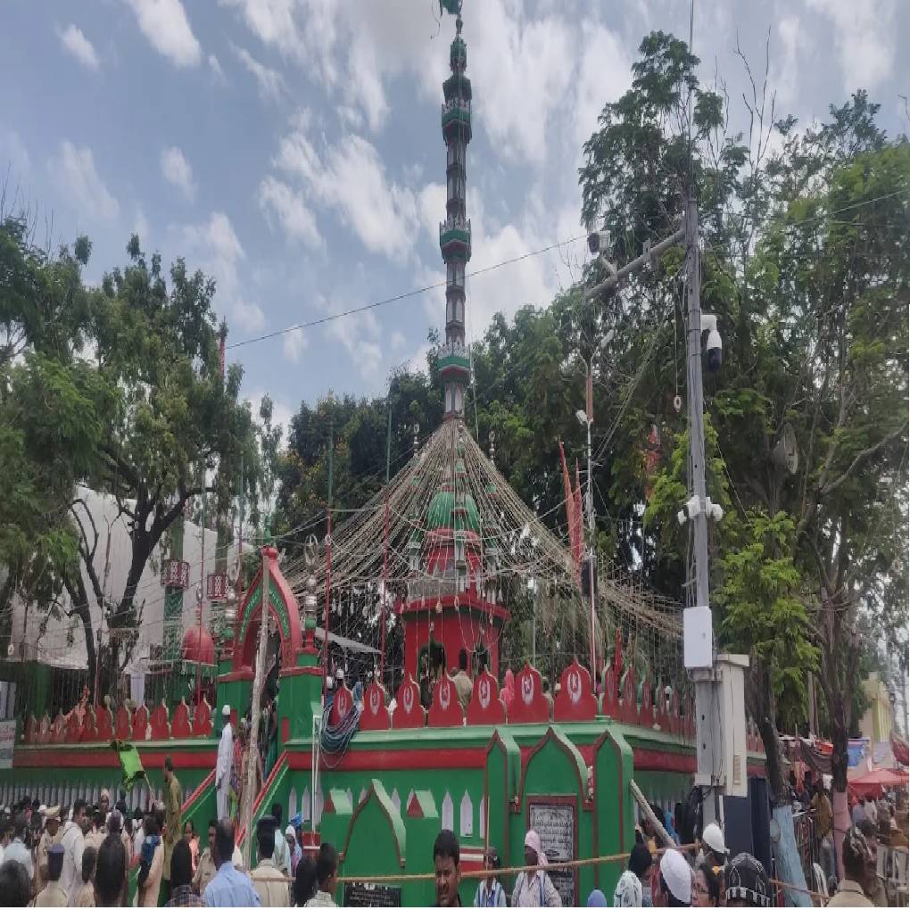 Bara Shaheed Dargah