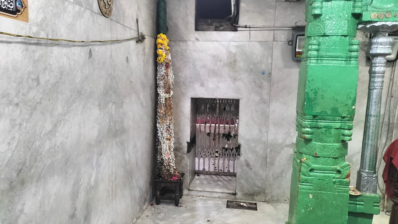 Hazrat Khwaja Syedna Baba Fakhruddin Soharwardy Rehmathullahi Alaih
