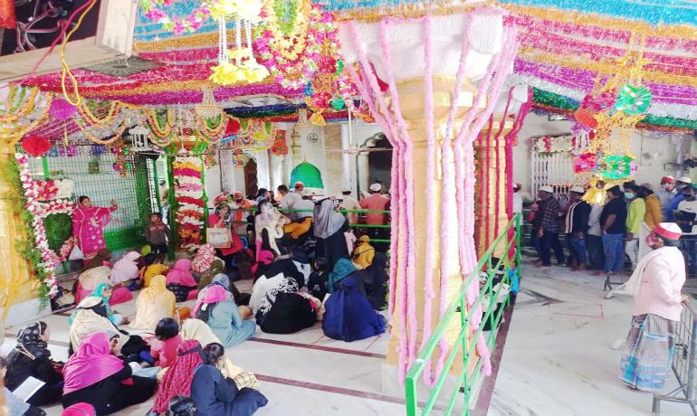 Miracle of Hazrat Syed Baba Faqruddin (R.A) of Penukonda – The Tajir’s Rescue from the Sea Storm