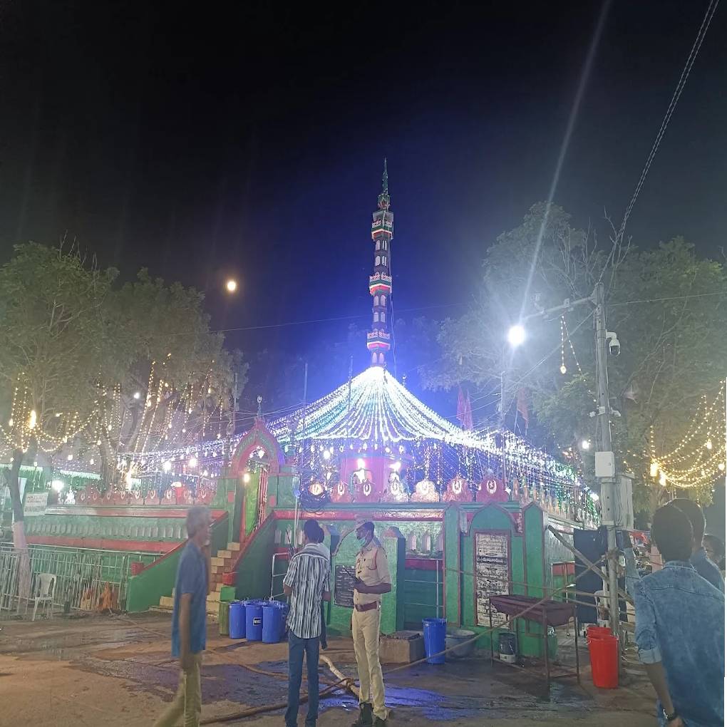 Bara Shaheed Dargah